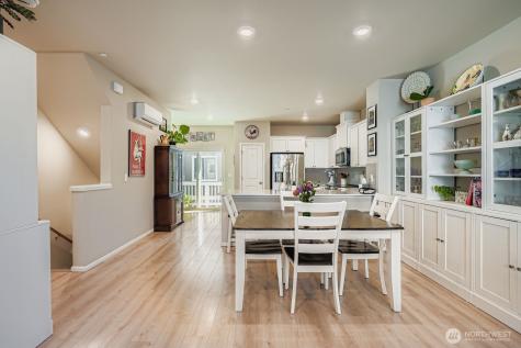 32668 Steamboat Lane Black Diamond WA 98010