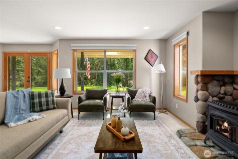 5623 NW Millglade Lane Bremerton WA 98312