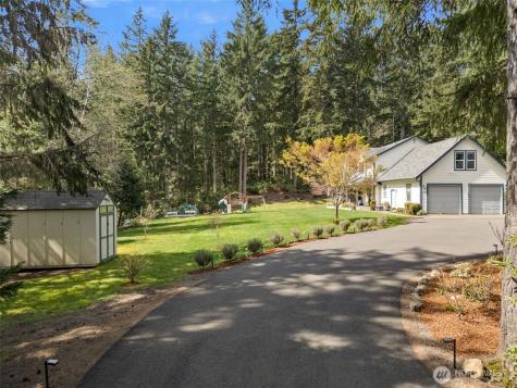 5623 NW Millglade Lane Bremerton WA 98312