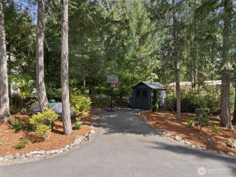 5623 NW Millglade Lane Bremerton WA 98312