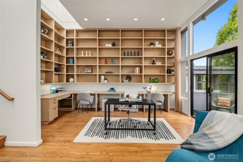 1419 Mcgilvra Boulevard E Seattle WA 98112
