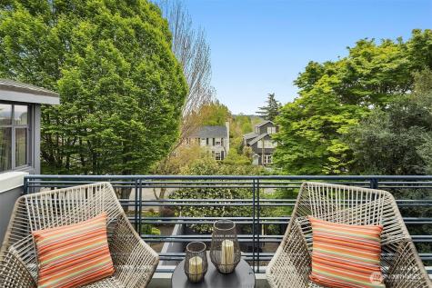 1419 Mcgilvra Boulevard E Seattle WA 98112
