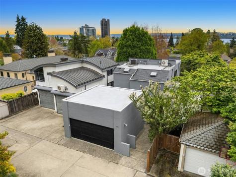 1419 Mcgilvra Boulevard E Seattle WA 98112
