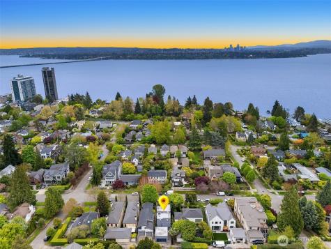 1419 Mcgilvra Boulevard E Seattle WA 98112