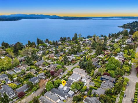 1419 Mcgilvra Boulevard E Seattle WA 98112