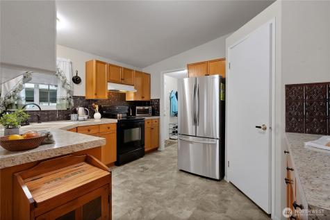 8515 37th Street Court E Puyallup WA 98371