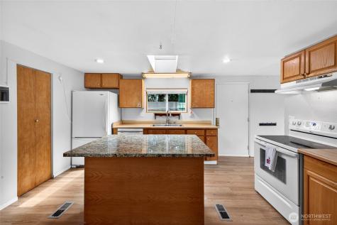 22222 133rd Street E Bonney Lake WA 98391