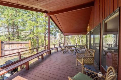219 Glover Street N Twisp WA 98856