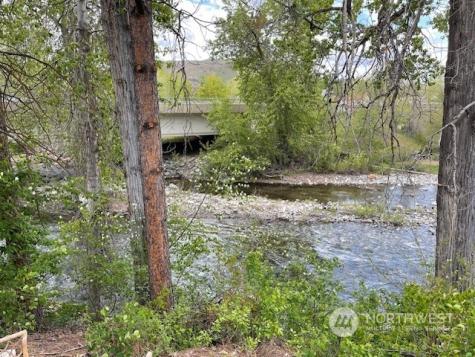 219 Glover Street N Twisp WA 98856