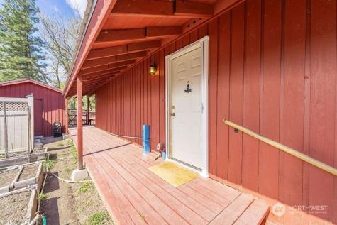 219 Glover Street N Twisp WA 98856
