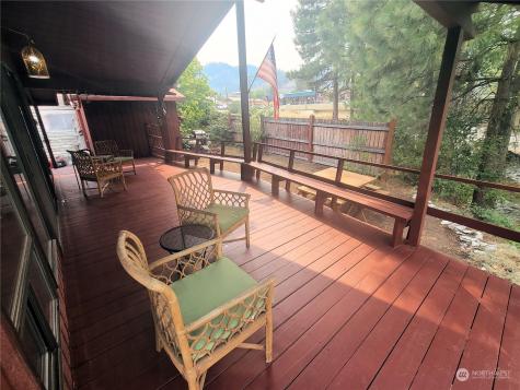 219 Glover Street N Twisp WA 98856