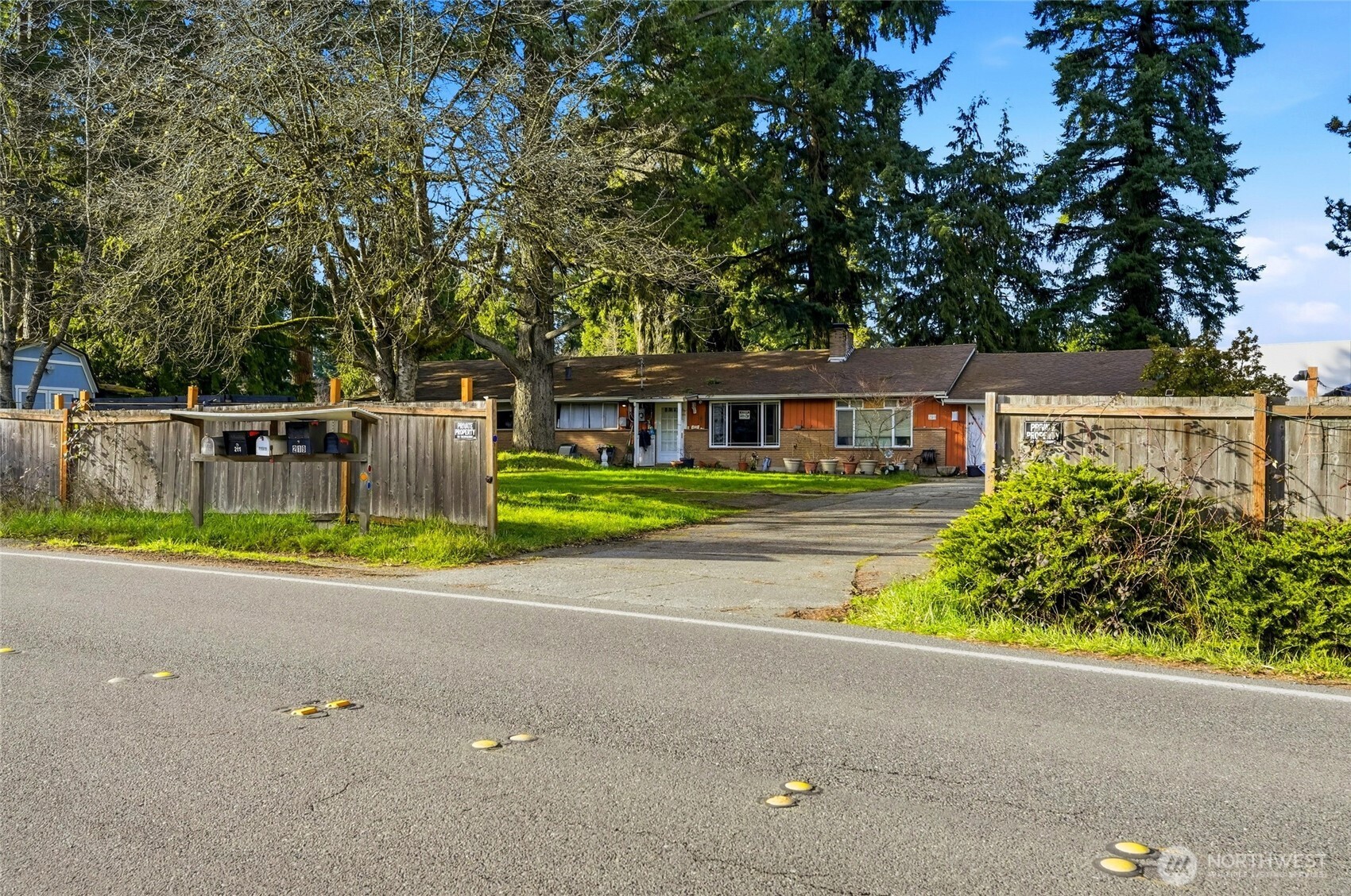 219 Meadow Place SW Everett WA 98208
