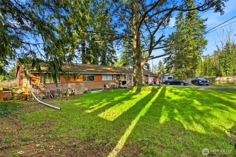 219 Meadow Place SW Everett WA 98208