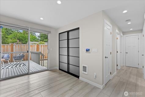 9904 167th Avenue NE Redmond WA 98052