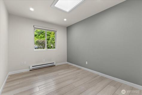 9904 167th Avenue NE Redmond WA 98052