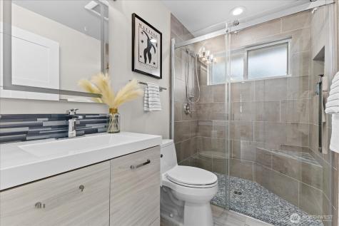 9904 167th Avenue NE Redmond WA 98052