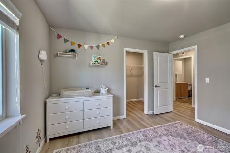 17 159th Place SE Bothell WA 98012
