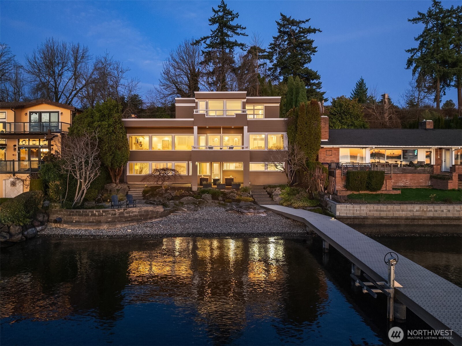 175 Lake Avenue W Kirkland WA 98033