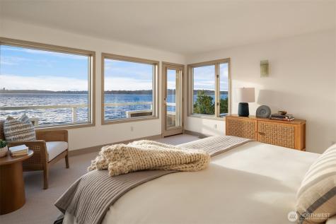 175 Lake Avenue W Kirkland WA 98033