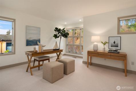 175 Lake Avenue W Kirkland WA 98033