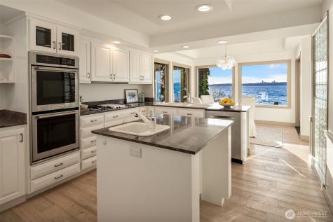 175 Lake Avenue W Kirkland WA 98033