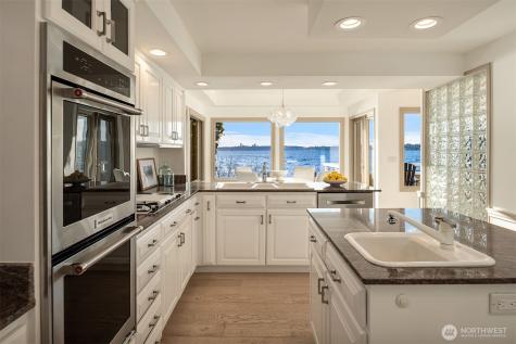 175 Lake Avenue W Kirkland WA 98033