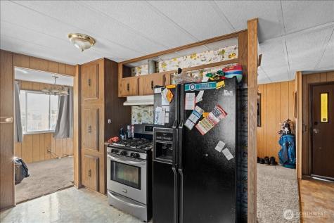 14322 Admiralty Way Lynnwood WA 98087