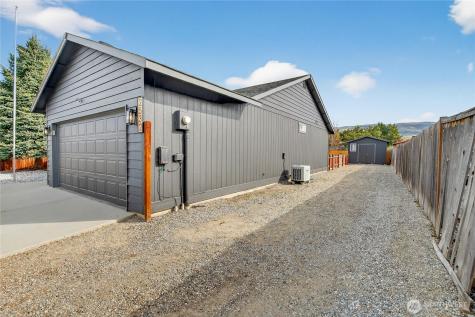 2532 Aviation Drive East Wenatchee WA 98802