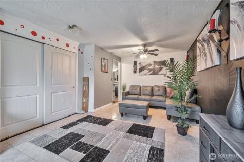 1309 E 55th Street Tacoma WA 98404