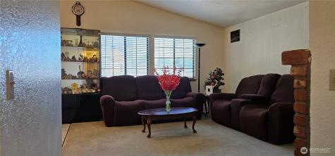 10903 Whitman Avenue N Seattle WA 98133