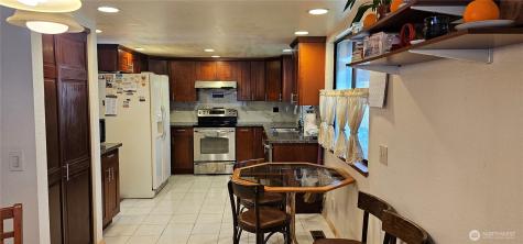 10903 Whitman Avenue N Seattle WA 98133