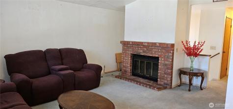 10903 Whitman Avenue N Seattle WA 98133