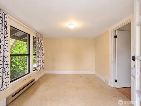 5821 3rd Avenue NW Seattle WA 98107