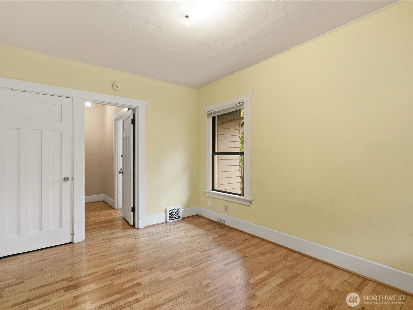5821 3rd Avenue NW Seattle WA 98107