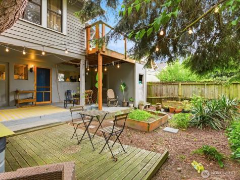 5821 3rd Avenue NW Seattle WA 98107