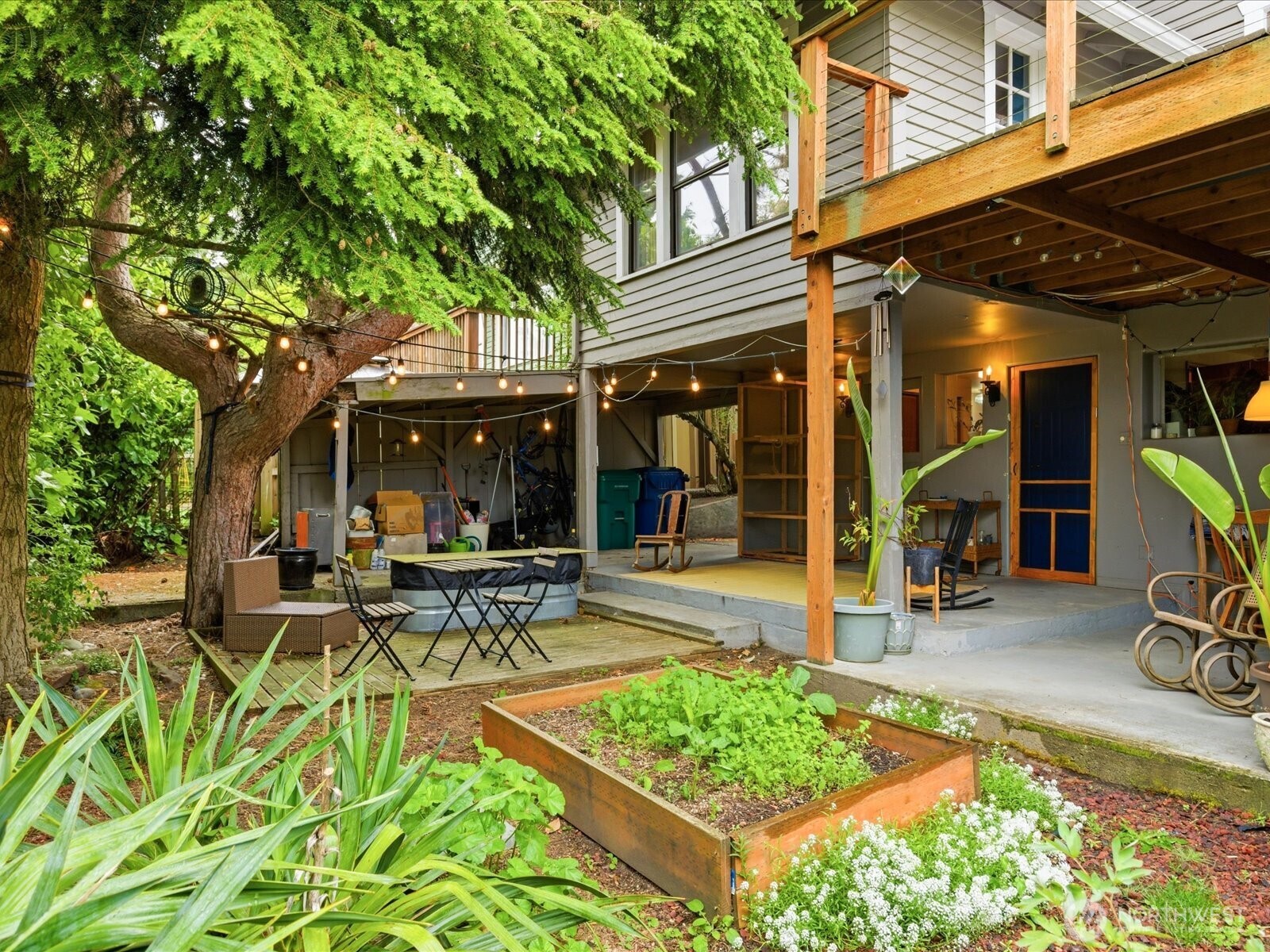 5821 3rd Avenue NW Seattle WA 98107