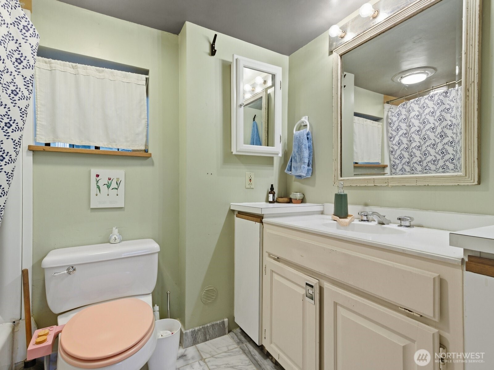 5821 3rd Avenue NW Seattle WA 98107
