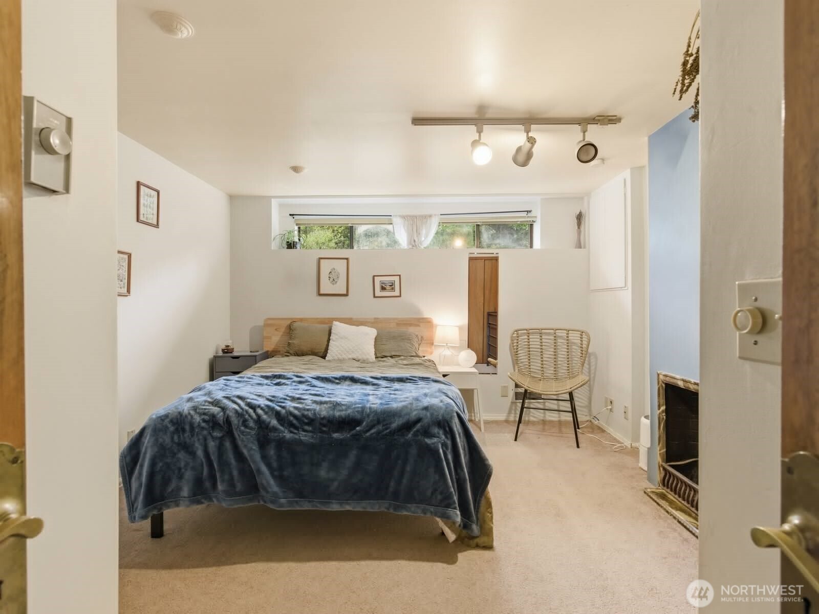 5821 3rd Avenue NW Seattle WA 98107