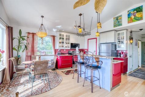 30812 J Place Ocean Park WA 98640