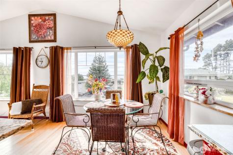 30812 J Place Ocean Park WA 98640