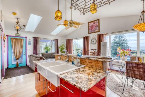 30812 J Place Ocean Park WA 98640