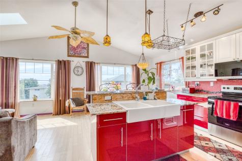 30812 J Place Ocean Park WA 98640