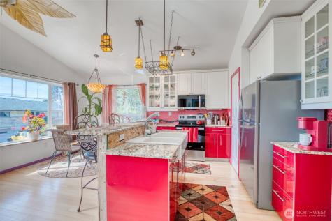 30812 J Place Ocean Park WA 98640