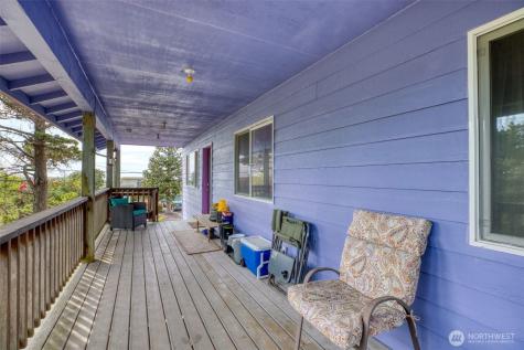 30812 J Place Ocean Park WA 98640