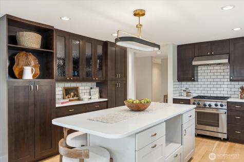 1908 122nd Avenue SE Bellevue WA 98005
