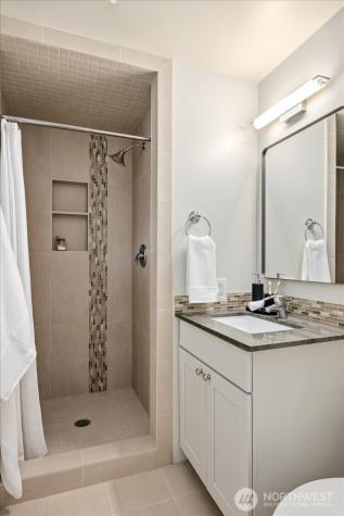 1908 122nd Avenue SE Bellevue WA 98005