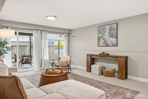 1908 122nd Avenue SE Bellevue WA 98005