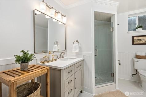 1908 122nd Avenue SE Bellevue WA 98005