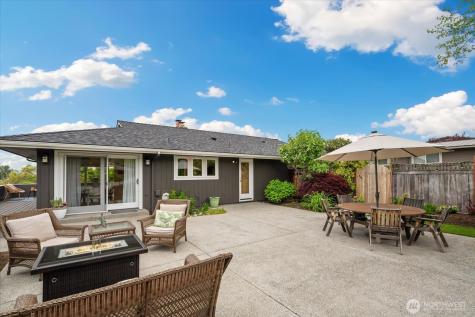 1908 122nd Avenue SE Bellevue WA 98005