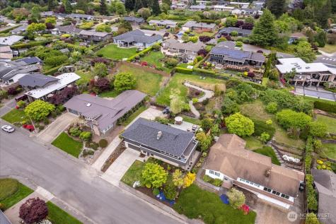 1908 122nd Avenue SE Bellevue WA 98005